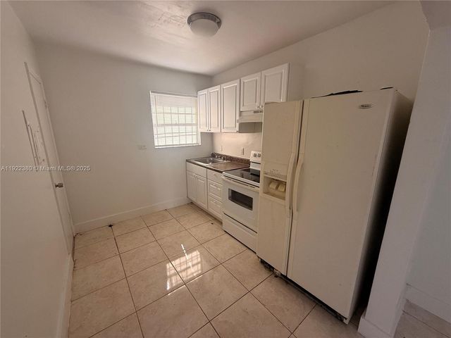 3701 NW 24th Ave 4, Miami, FL 33142