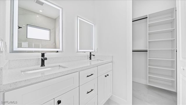 1256 Edmund ST E, Lehigh Acres, FL 33974