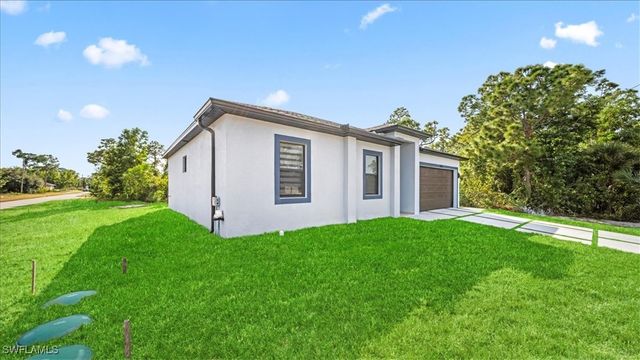 1256 Edmund ST E, Lehigh Acres, FL 33974