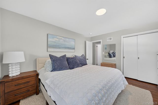 15 Laffin Lane, Poughkeepsie, NY 12603