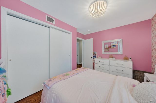 15 Laffin Lane, Poughkeepsie, NY 12603