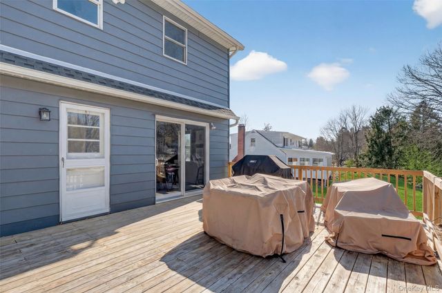 15 Laffin Lane, Poughkeepsie, NY 12603