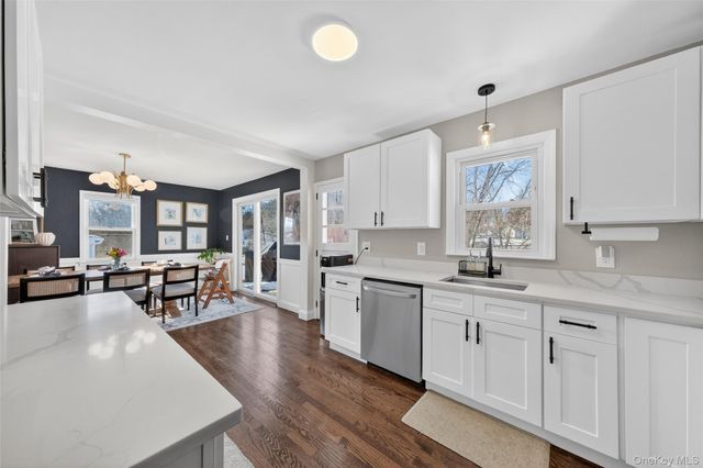 15 Laffin Lane, Poughkeepsie, NY 12603