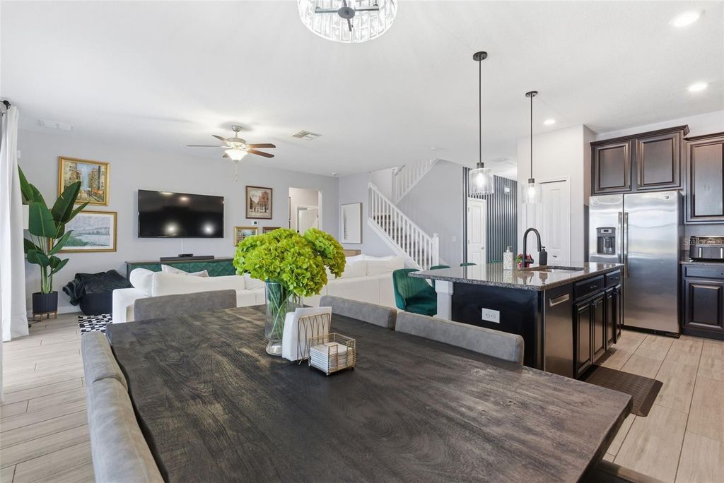 Image 16 of property listing at 10222 COUNT FLEET DRIVE, Ruskin, FL 33573