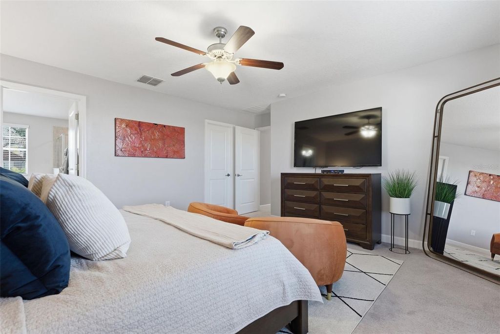 Image 34 of property listing at 10222 COUNT FLEET DRIVE, Ruskin, FL 33573