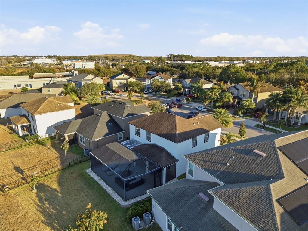 Image 48 of property listing at 10222 COUNT FLEET DRIVE, Ruskin, FL 33573