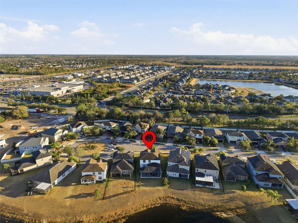 Image 50 of property listing at 10222 COUNT FLEET DRIVE, Ruskin, FL 33573