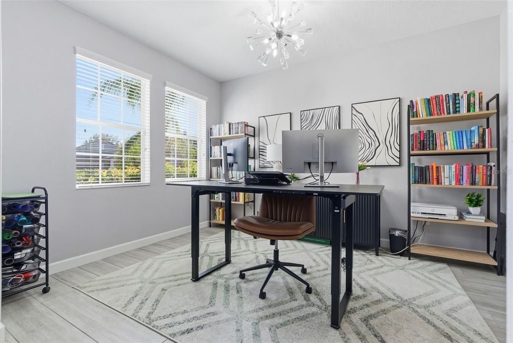 Image 6 of property listing at 10222 COUNT FLEET DRIVE, Ruskin, FL 33573