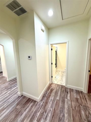 1124 S Hazelwood Street, Sherman, TX 75090