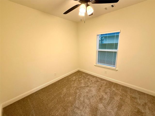 1124 S Hazelwood Street, Sherman, TX 75090