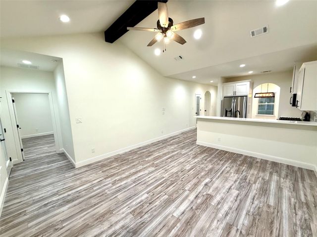 1124 S Hazelwood Street, Sherman, TX 75090