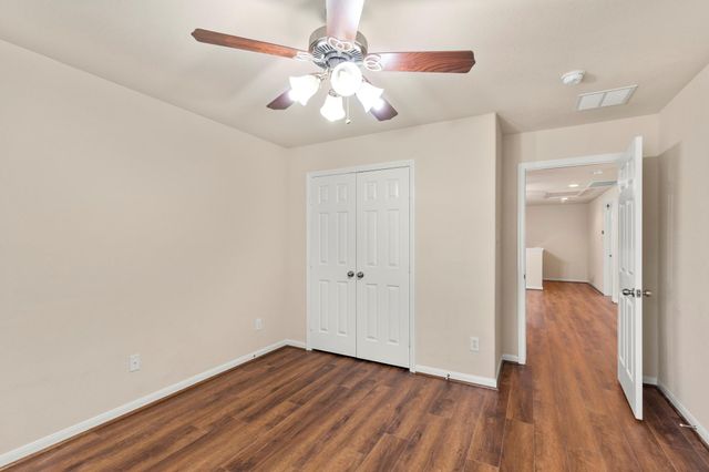 1146 Glenwood Canyon Lane, Houston, TX 77077