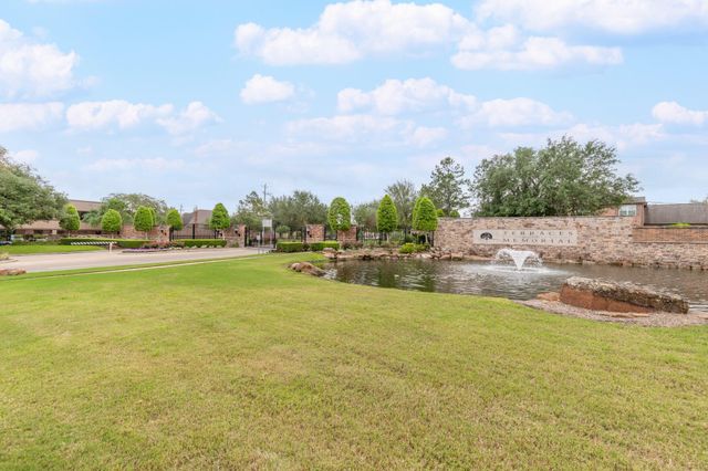 1146 Glenwood Canyon Lane, Houston, TX 77077