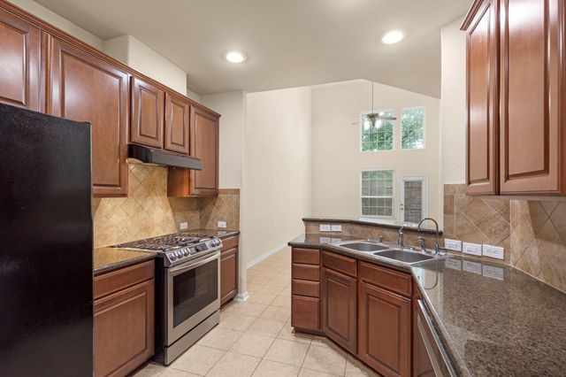 1146 Glenwood Canyon Lane, Houston, TX 77077