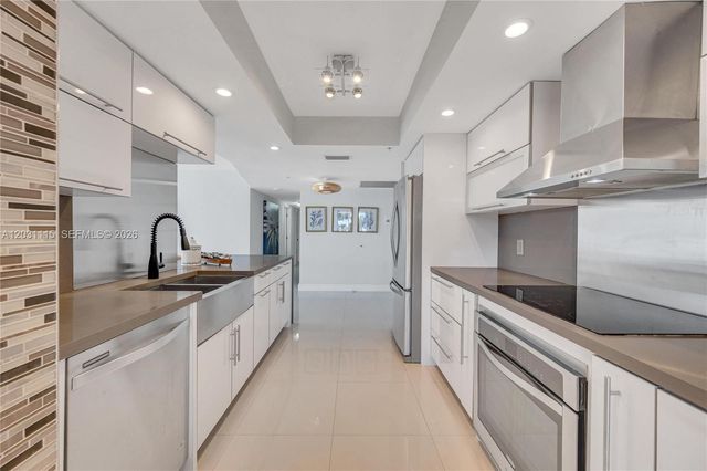 10175 Collins Ave 102, Bal Harbour, FL 33154