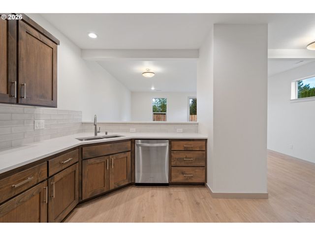 13904 Ne 64TH Cir, Vancouver, WA 98682