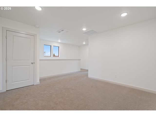 13904 Ne 64TH Cir, Vancouver, WA 98682