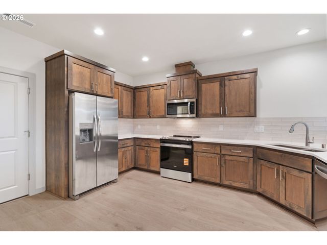 13904 Ne 64TH Cir, Vancouver, WA 98682