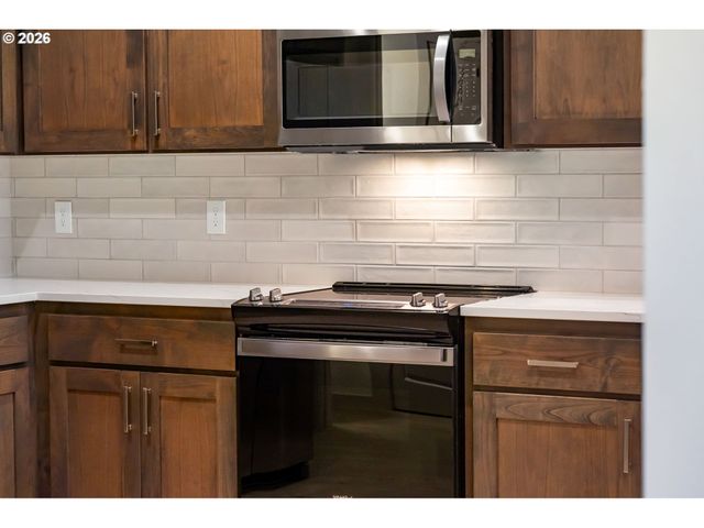 13904 Ne 64TH Cir, Vancouver, WA 98682