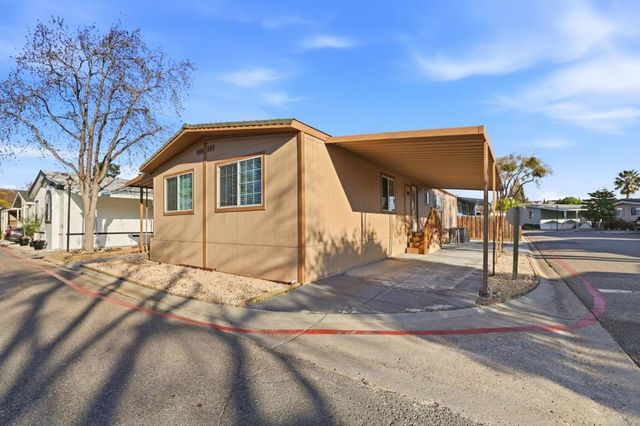 304 Los Encinos Street, San Jose, CA 95134