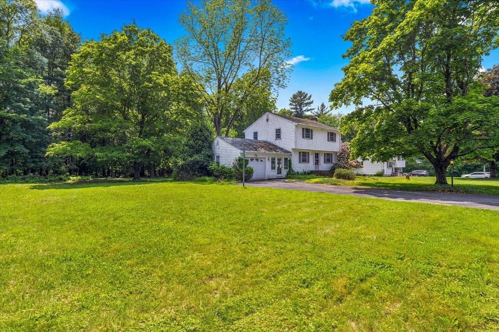 35 Kennelworth Drive, East Bridgewater, MA 02333