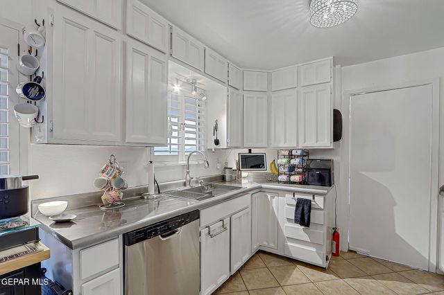 4800 N STANTON Street 188, El Paso, TX 79902