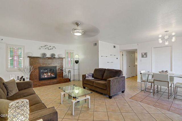 4800 N STANTON Street 188, El Paso, TX 79902