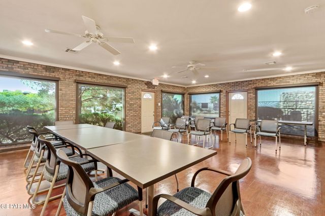 4800 N STANTON Street 188, El Paso, TX 79902