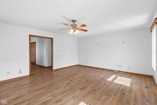 370 Vinewood Drive S, Brownsburg, IN 46112