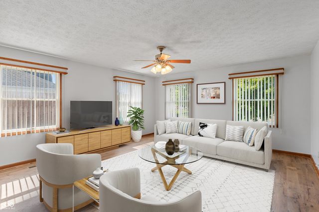 370 Vinewood Drive S, Brownsburg, IN 46112