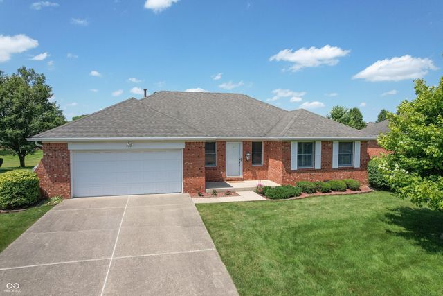 370 Vinewood Drive S, Brownsburg, IN 46112