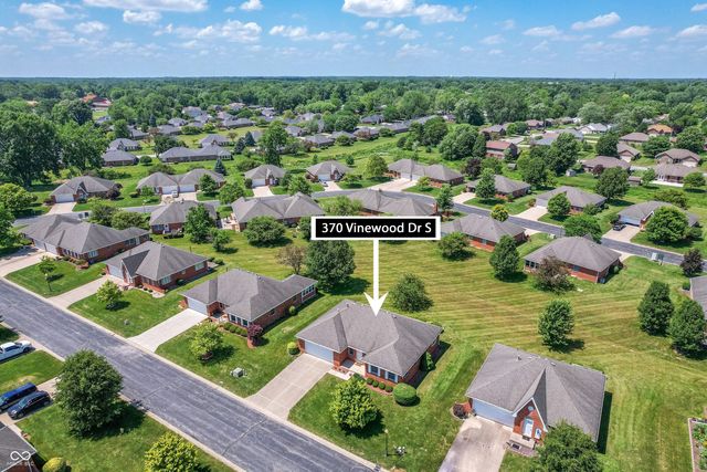 370 Vinewood Drive S, Brownsburg, IN 46112