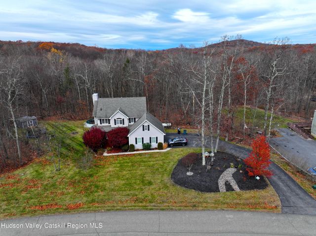 93 Glen Rock Circle, Highland, NY 12528