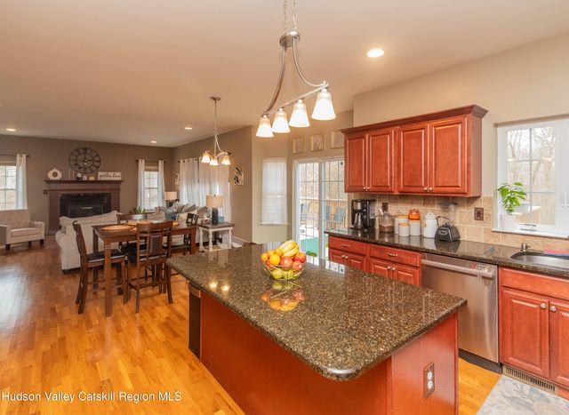 93 Glen Rock Circle, Highland, NY 12528