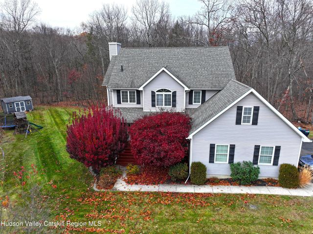 93 Glen Rock Circle, Highland, NY 12528