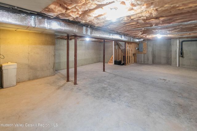 93 Glen Rock Circle, Highland, NY 12528