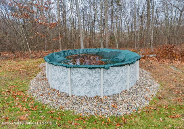 93 Glen Rock Circle, Highland, NY 12528