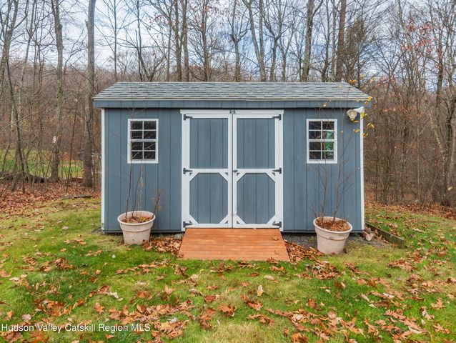 93 Glen Rock Circle, Highland, NY 12528