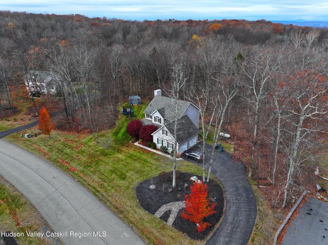 93 Glen Rock Circle, Highland, NY 12528