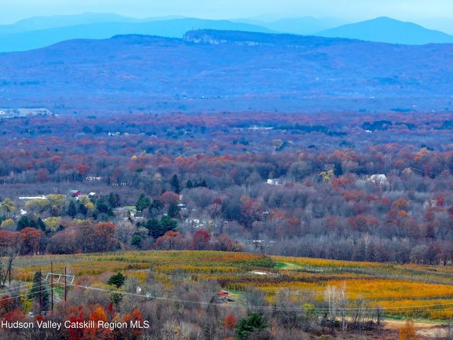 93 Glen Rock Circle, Highland, NY 12528