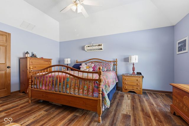 4642 Aquaduct Drive, Greenwood, IN 46142