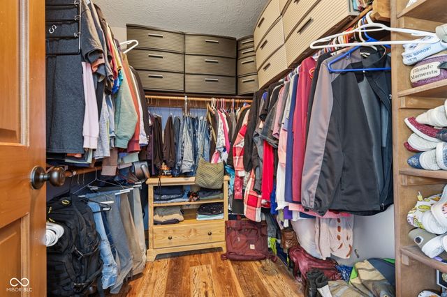 4642 Aquaduct Drive, Greenwood, IN 46142