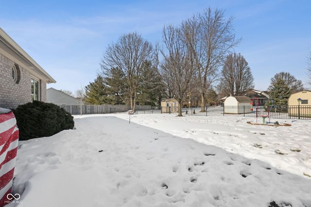 4642 Aquaduct Drive, Greenwood, IN 46142