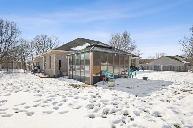 4642 Aquaduct Drive, Greenwood, IN 46142
