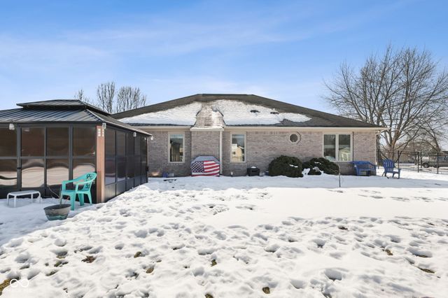 4642 Aquaduct Drive, Greenwood, IN 46142