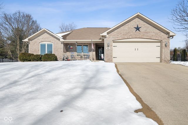 4642 Aquaduct Drive, Greenwood, IN 46142