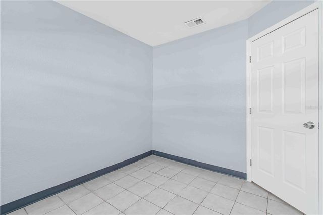 140 112TH AVENUE N 4, St Petersburg, FL 33716