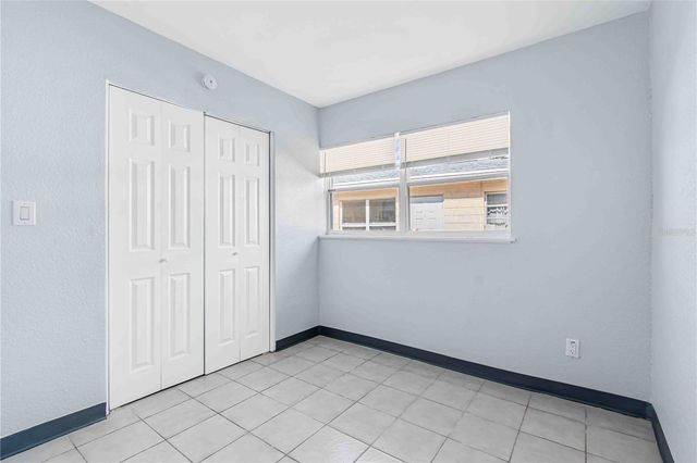 140 112TH AVENUE N 4, St Petersburg, FL 33716