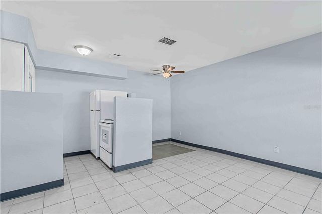 140 112TH AVENUE N 4, St Petersburg, FL 33716