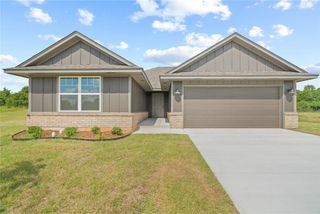 4680 Lincoln Landing, Harrah, OK 73045
